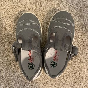 Naturino toddler girls organic shoe